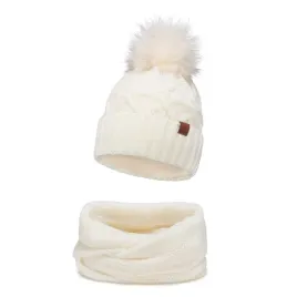 czapka-zimowa-damska-z-pomponem-komin-ecru