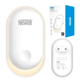 lampka-nocna-led-z-czujnikiem-zmierzchu-do-kontaktu-gniazdka-3500k-05w
