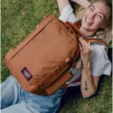 plecak-do-samolotu-cabinzero-classic-tech-28l-cz33-cinnamon-marka-cabinzero