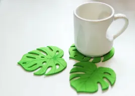 podkladka-podkladki-pod-kubki-filc-lisc-grawer