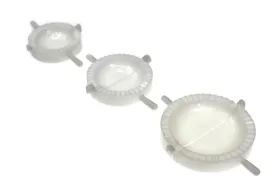 foremki-formy-do-pierogow-lepienia-uszek-wykrawacz-pieroznica-3-sztuki