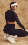 prettylittlething-czarny-top-sportowy-basic-36-eko-plec-kobieta