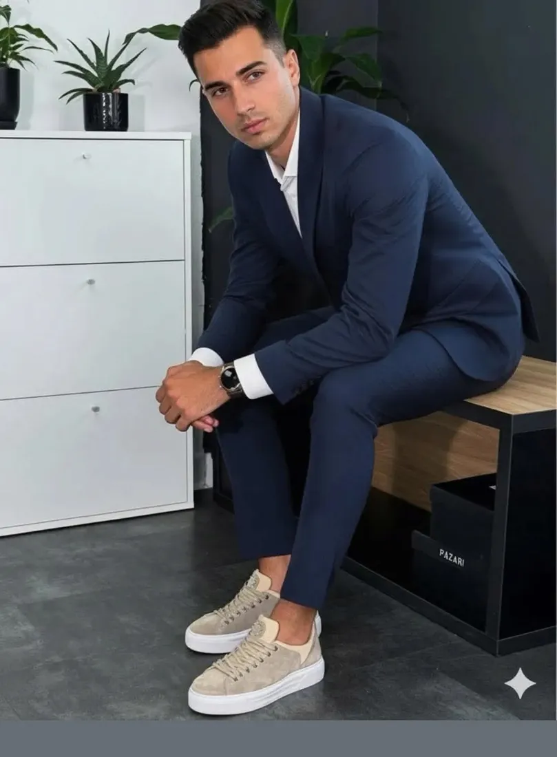 garnitur-komplet-niebieski-chaber-sportowo-elegancki-wizytowy-slim-62-42-stan-nowy