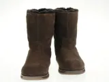 emu-sandy-bay-buckle-chocolate-2015-38-marka-emu