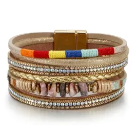 bransoletka-skorzana-w-stylu-boho-z-bezowym-kamieniem-dekoracyjnym
