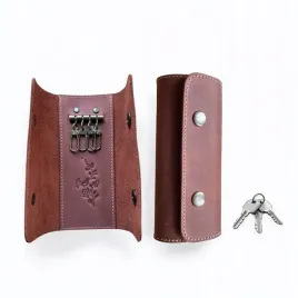 recznie-wykonany-skorzany-etui-na-klucze-elegancja-i-funkcjonalnosc