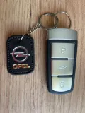 brelok-skorzany-do-samochodu-opel-motyw-klucz
