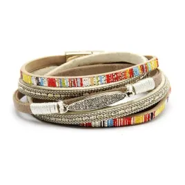 bransoletka-boho-damska-khaki-z-zawieszka-piorkiem-i-magnesem-195-cm
