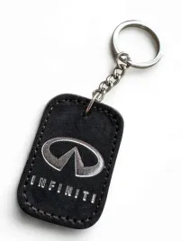brelok-skorzany-do-samochodu-infiniti