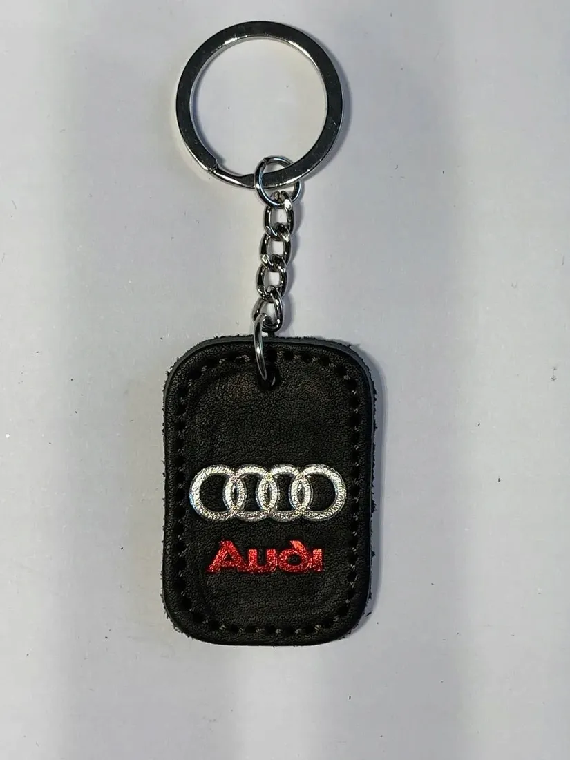 brelok-skorzany-do-samochodu-audi-stan-nowy