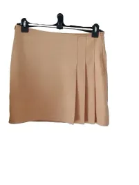 spodnica-plisowana-damska-krotka