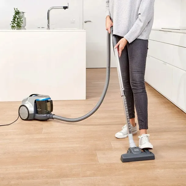 odkurzacz-bezworkowy-black-decker-bxvml700e-szerokosc-produktu-39-5-cm