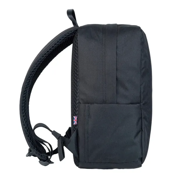 maly-plecak-cabinzero-flight-12l-cz23-absolute-black-model-flight-12l
