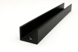 ceownik-aluminiowy-czarny-8-x-8-x-1-mm-dl-2mb