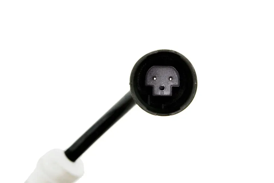 czujnik-abs-przod-l-p-bmw-3-e90-2004-stan-nowy