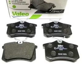 klocki-tyl-vw-golf-4-5-6-passat-b5-octavia-a4-a6