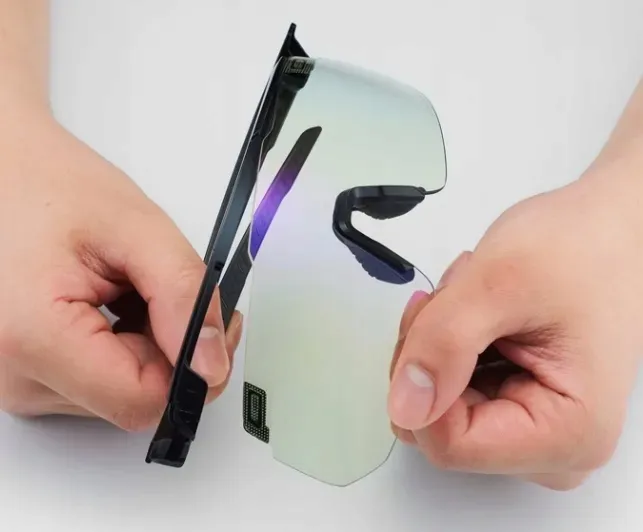 okulary-shimano-sphr2-cechy-dodatkowe-antyrefleks-etui-w-zestawie-noski-ochrona-przed-parowaniem-ochrona-przed-promieniowaniem-podczerwonym-ochrona-przed-zarysowaniem