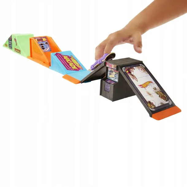 hot-wheels-skate-arkada-skatepark-hmj98-wiek-dziecka-5-lat