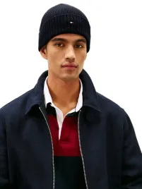 czapka-zimowa-tommy-hilfiger-th-flag-beanie-granatowa-basic-ciepla