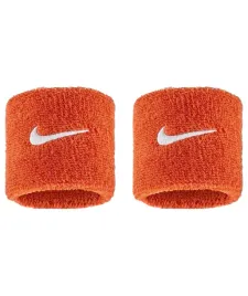 frotka-na-reke-nike-swoosh-tenis-bieganie
