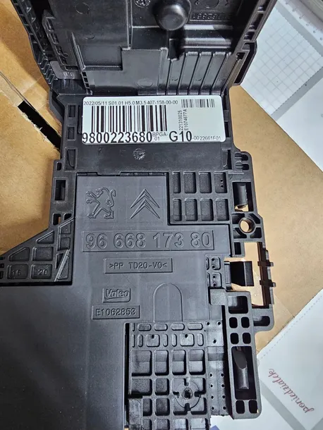 modul-akumulatora-psa-9800223680-stan-nowy-producent-czesci-psa