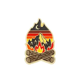 pin-turystyczny-zloty-ognisko-gory-natura-przygoda-pinets-emaliowany