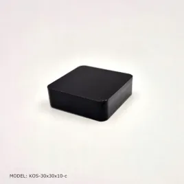 ekspozytor-czarna-kostka-z-plexi-30x30x10mm-do-gablot-na-drobne-przedmioty