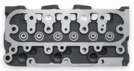 glowica-silnika-nowa-kubota-d722-3cyl
