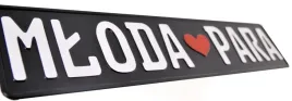 tablice-slubne-do-ramek-rejestracyjnych-mloda-para