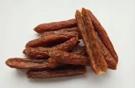 yarro-kielbaski-z-kurczaka-z-dynia-przysmaki-dla-psa-500g