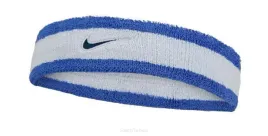 frotka-tenisowa-na-glowe-nike-swoosh-headband-niebiesko-biala