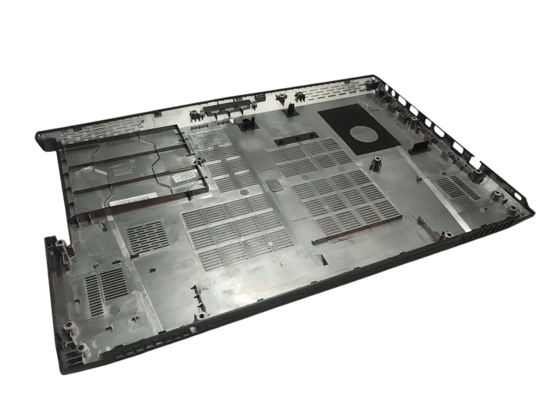 obudowa-laptopa-msi-ge62-2qd