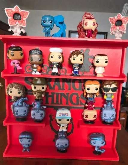 polka-na-figurki-stranger-things-kinder-joy-display-stand-marka-bez-marki
