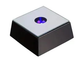 podstawka-led-3xaaa-stojak-na-statuetke-ze-szkla