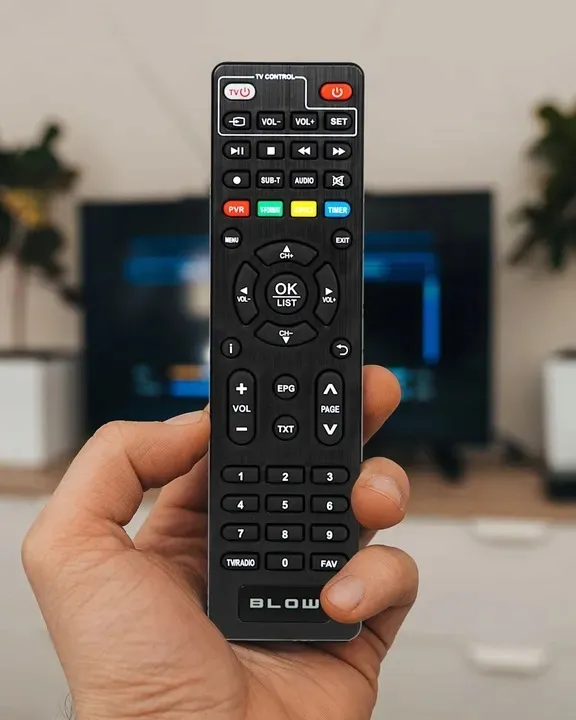 dekoder-tuner-tv-dvb-t2-hevc-h-265-full-hd-mini-pilot-antena-4x