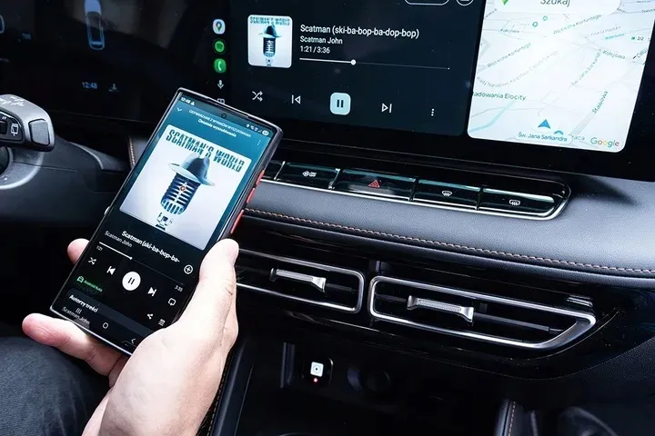 bezprzewodowy-modul-adapter-do-auta-carplay-android-auto-wifi-ios-stan-opakowania-oryginalne