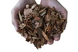 kora-sosnowa-sortowana-drobna-80-l-przesiewana