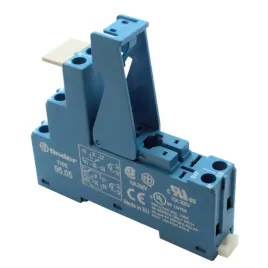 gniazdo-do-przekaznika-finder-2p-serii-40-i-44-95-05-spa-10a-250v