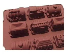 forma-silikonowa-pociag-ciastka-galaretki-desery