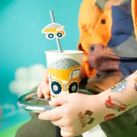 kubeczki-urodzinowe-o-poj-220-ml-auta-6-sztuk-samochodziki-pojazdy