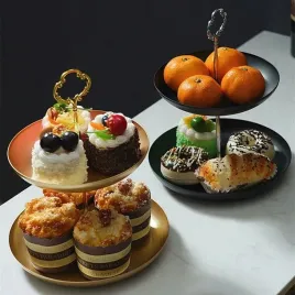 dwupoziomowa-patera-etazerka-czarna