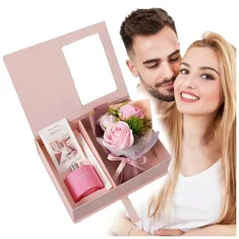 zestaw-prezentowy-na-walentynki-rozowy-dyfuzor-z-patyczkami-roze-mydlane