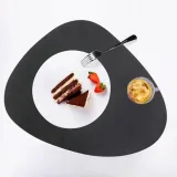 komplet-podkladek-na-stol-trival-black-kolor-czarny