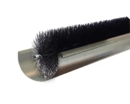 szczotka-ochronna-do-rynien-i-odplywow-125mm-12m