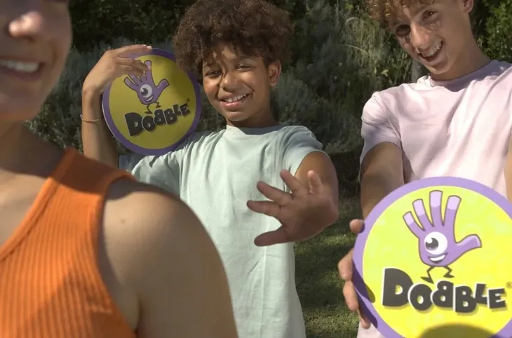 gra-dobble-gigant-rebel-wersja-jezykowa-gry-polska