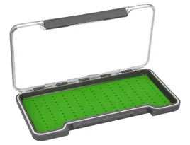 pudelko-mikado-mormyszka-mucha-blystka