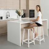 hoker-stolek-barowy-okragly-metalowy-kuchenny-biale-nogi-taboret-do-kuchni-stan-nowy