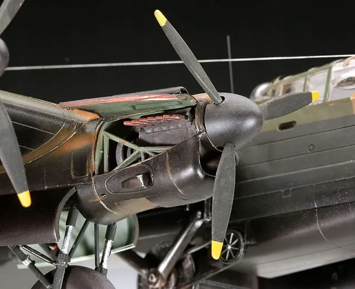 model-plastikowy-avro-lancaster-dambusters-revell-okres-ii-wojna-swiatowa