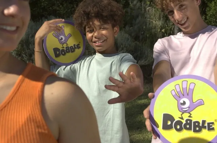 gra-dobble-gigant-rebel-wersja-jezykowa-gry-polska