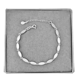 bransoletka-srebrna-925-na-reke-lezki-elegancka-prezent-dla-niej-srebro